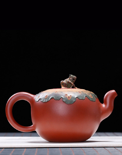 宜兴紫砂茶具原矿紫泥青蛙莲子花壶国工曹志刚全手工茶壶