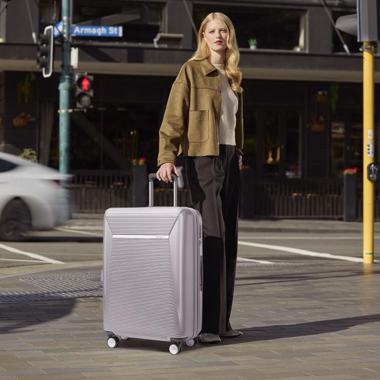 新秀丽 【全尺寸可扩展】复古摩登行李箱飞机轮旅行箱轻盈耐用登机箱 GN7