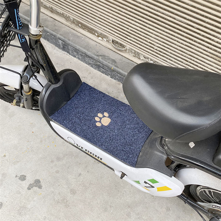 电动车脚垫电瓶车踏板摩托车脚踏垫小龟王脚踩垫通用防水防滑自剪