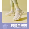 安踏 【商家爆款】缓震跑步鞋女春夏透气加宽厚底柔软舒适耐磨运动鞋 图片 4