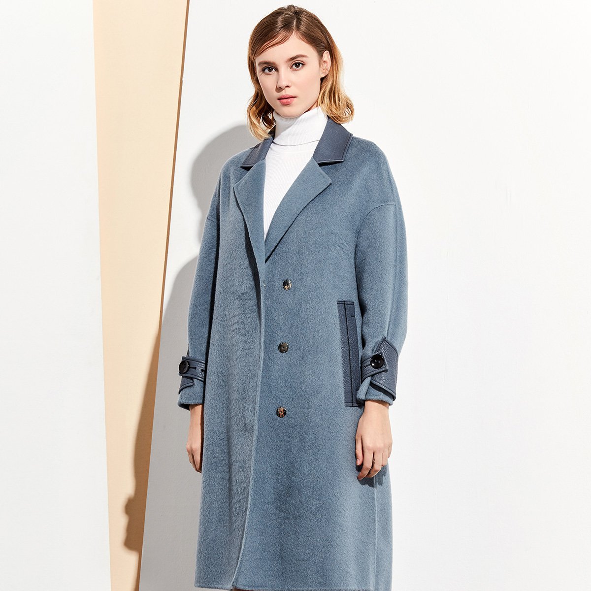 诗篇女装冬季简约拼接皮领中长款毛呢大衣