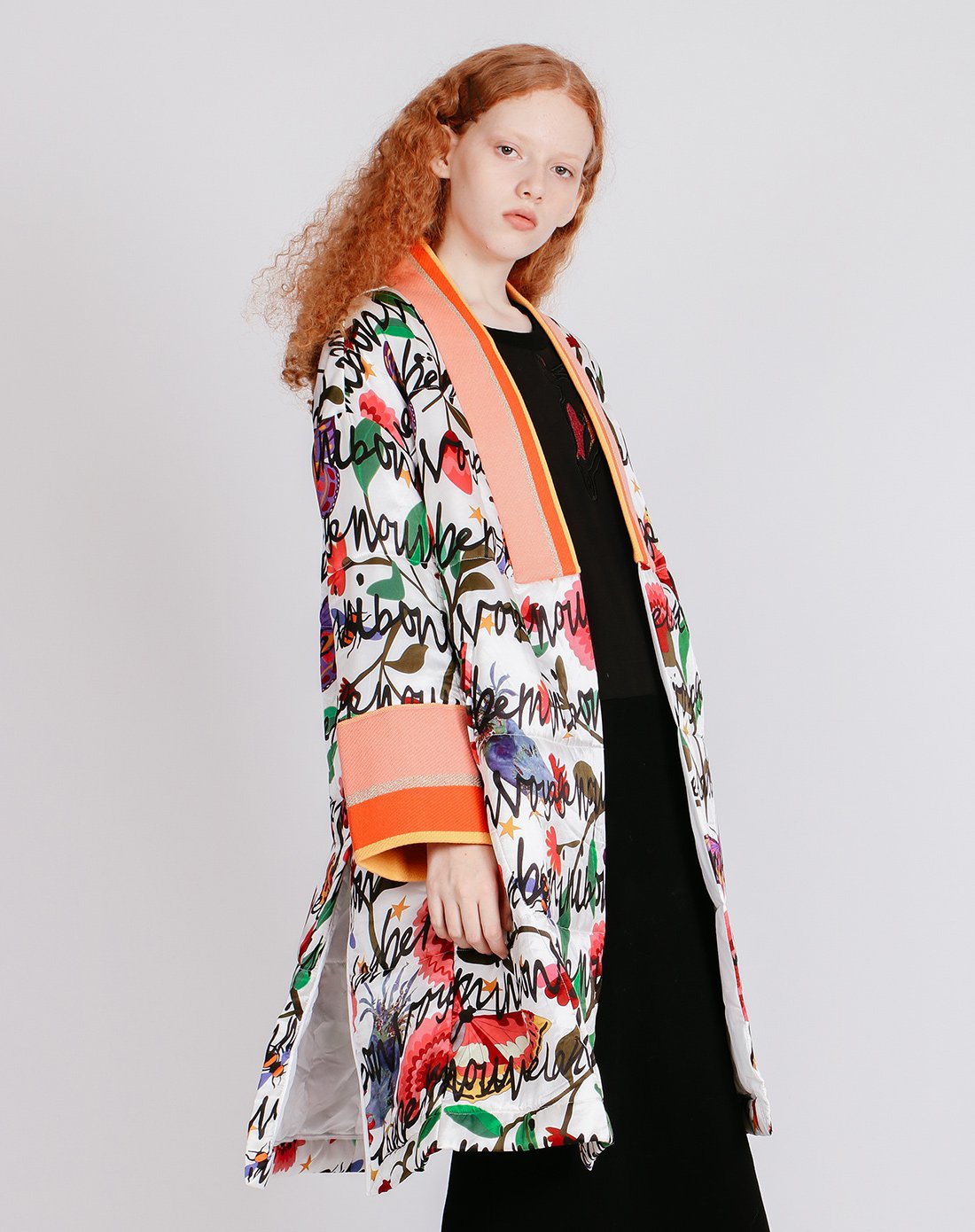 贝尔尼尼秋冬女装印花设计铺棉外套