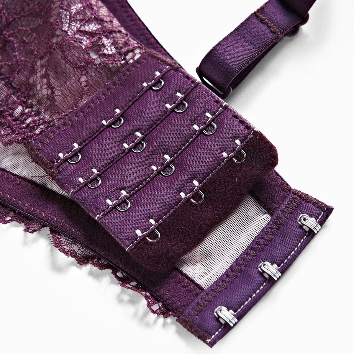 【聚拢调整型】梦芭莎全蕾丝内衣深v聚拢中厚杯调整型文胸