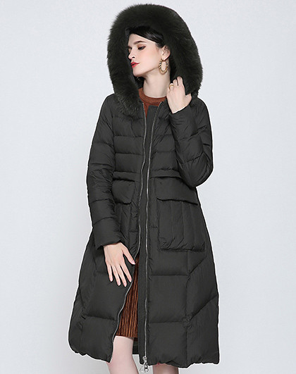 斯尔丽女款奢华狐狸毛大贴袋连帽中长羽绒服                 唯品