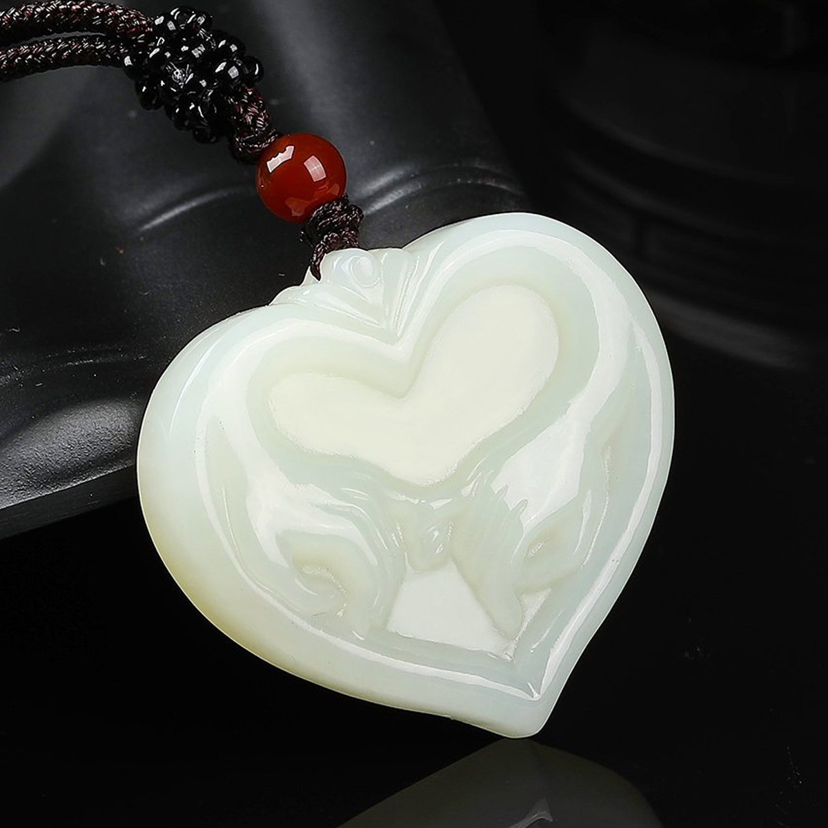 精致天然和田玉一生所爱白玉吊坠/玉挂件/和田玉吊坠附证书