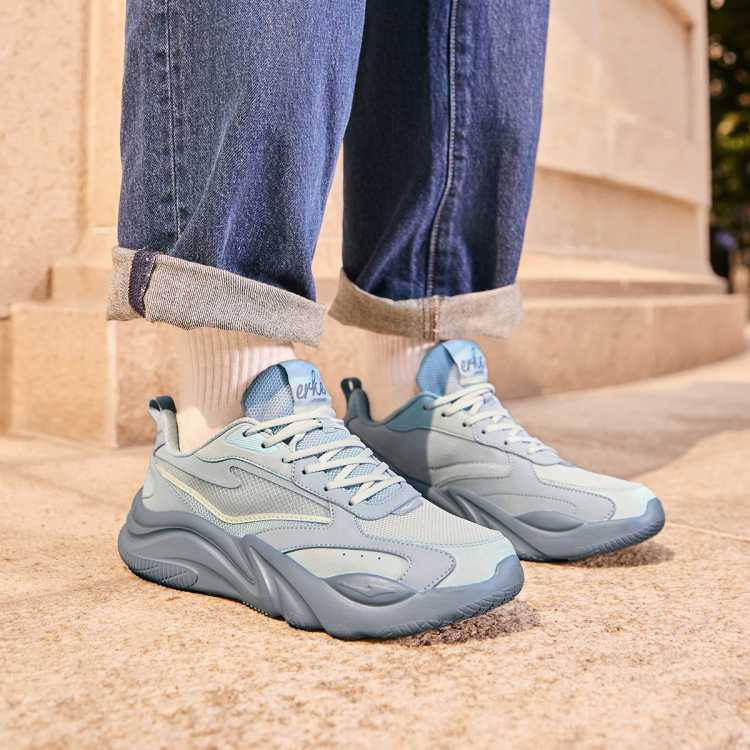 ���Ƕ��� ����3.0���¿��͸����ĥ����˶������ϵ�Ь 132Ԫ