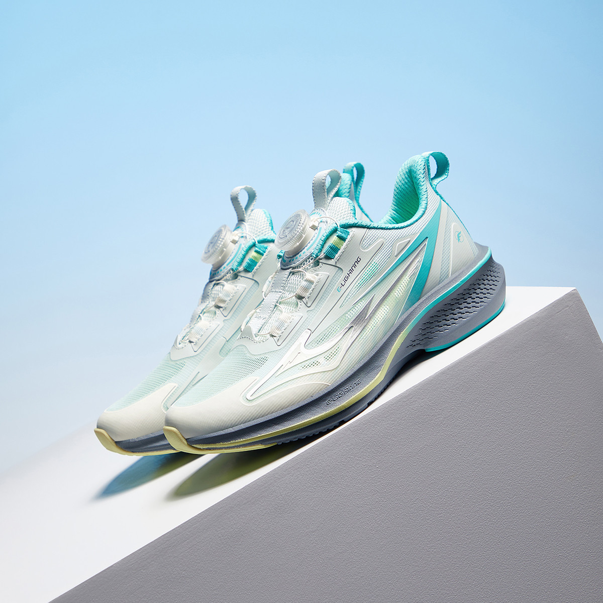 ���Ƕ��� �Ʒ� ����͸����ͯ�˶�Ь �ᵯ���� ��Ůͯ�ܲ�Ь ħ�����ʿ�    152Ԫ