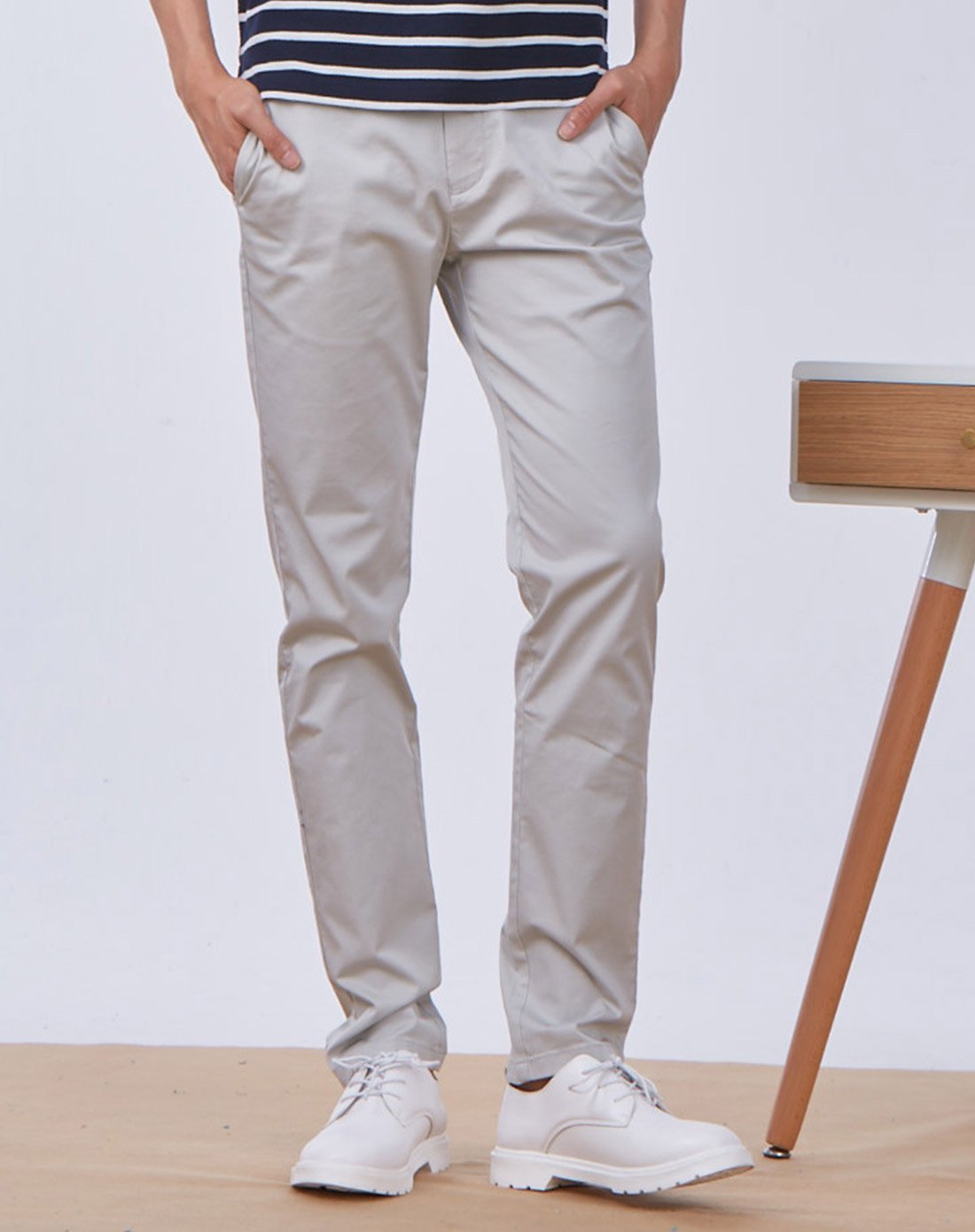 2018春季新品纯色长裤子男款修身小脚男裤