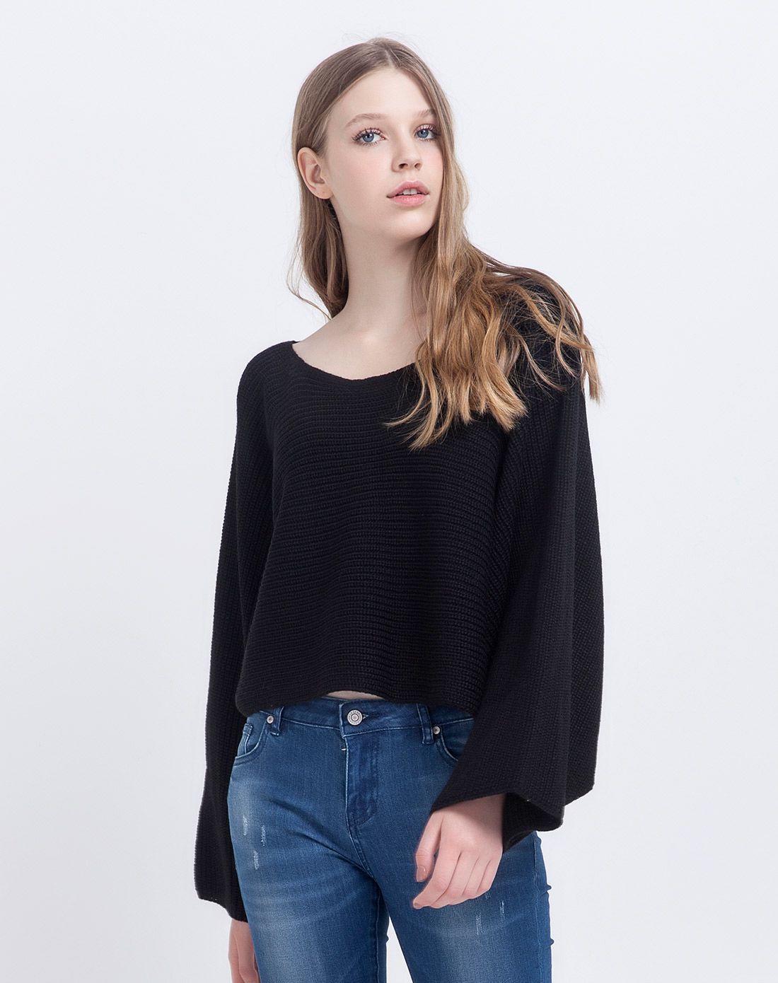 蝙蝠袖短款针织衫一字领斗篷式毛衣本白