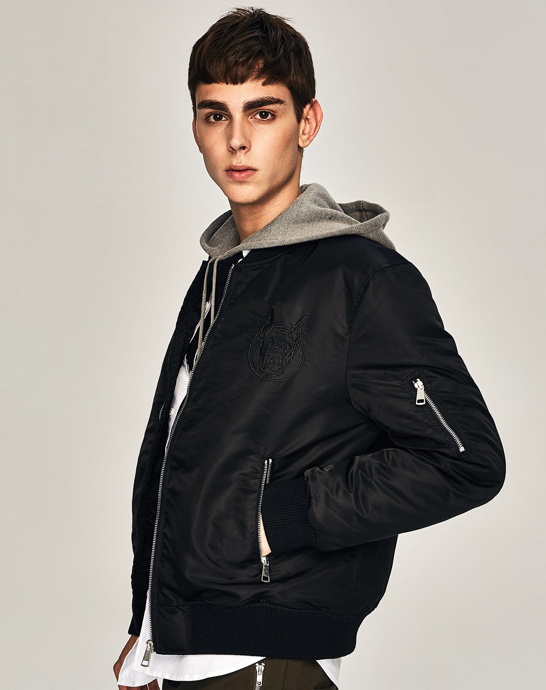 马克华菲羽绒服男2017冬新款刺绣时尚潮流拉链口袋棒球领外套潮