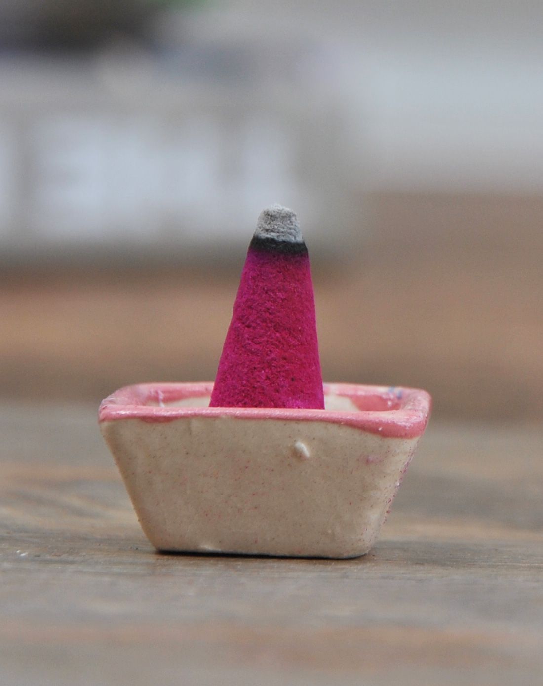 泰国进口植物花香型宝塔香锥形香檀香