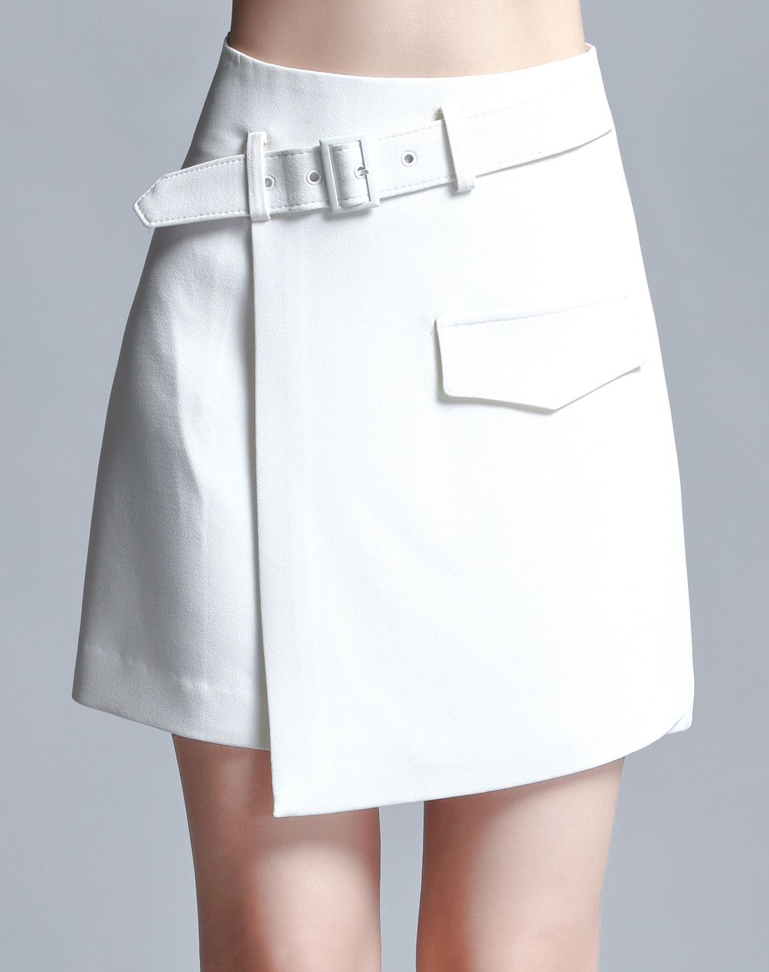 白色a型中腰纯色短裙半身裙