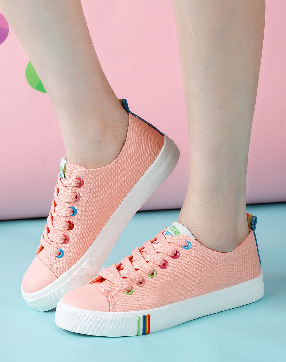 经典平底 女款黑色帆布鞋 透气低帮