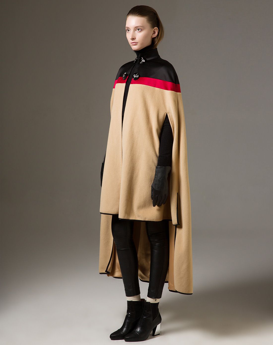 d2c吉承时尚拼色中长款斗篷上衣