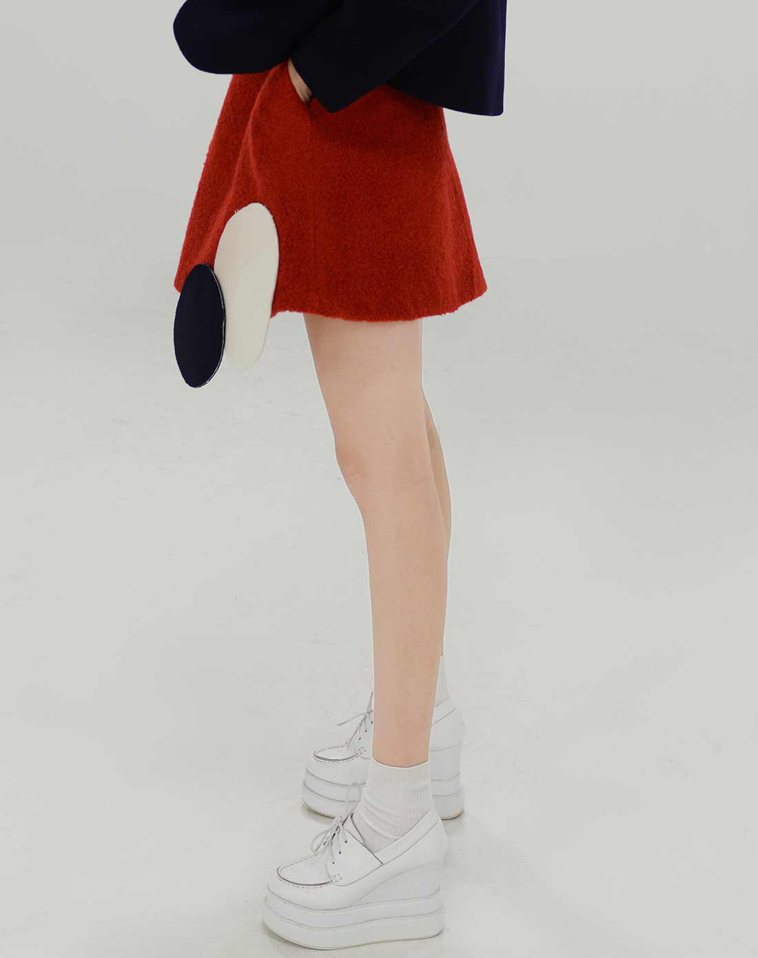 李薇《女神新装》红色毛呢a字半身裙