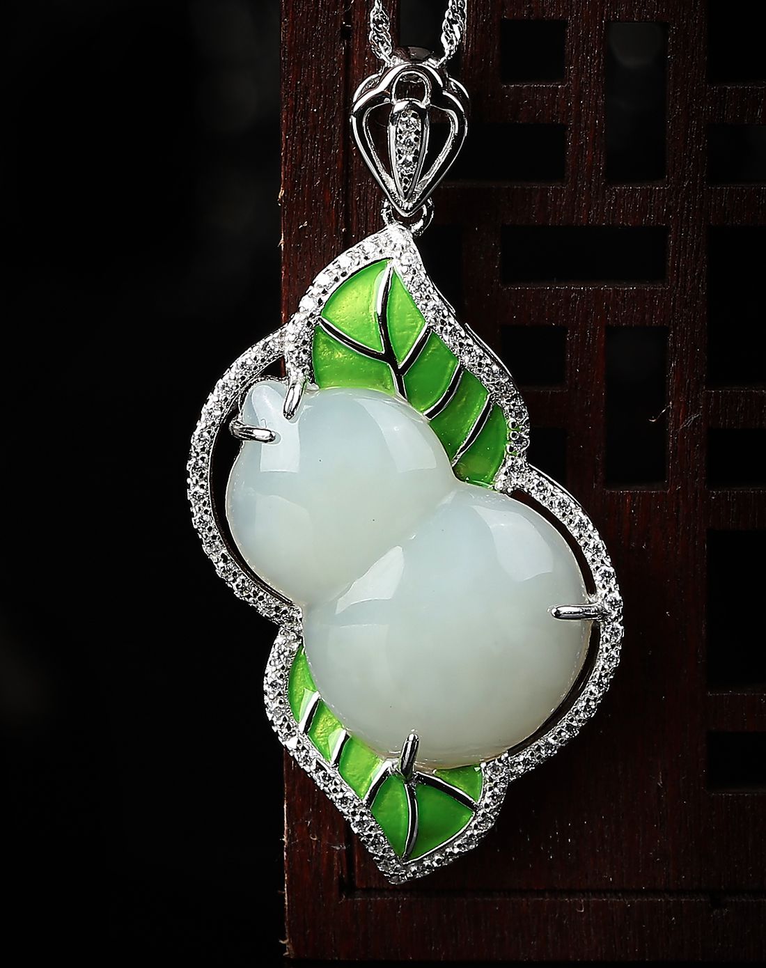 uve s925银镶白玉葫芦吊坠