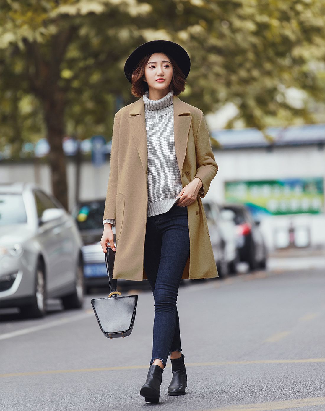 驼色羊毛西装领中长款呢大衣