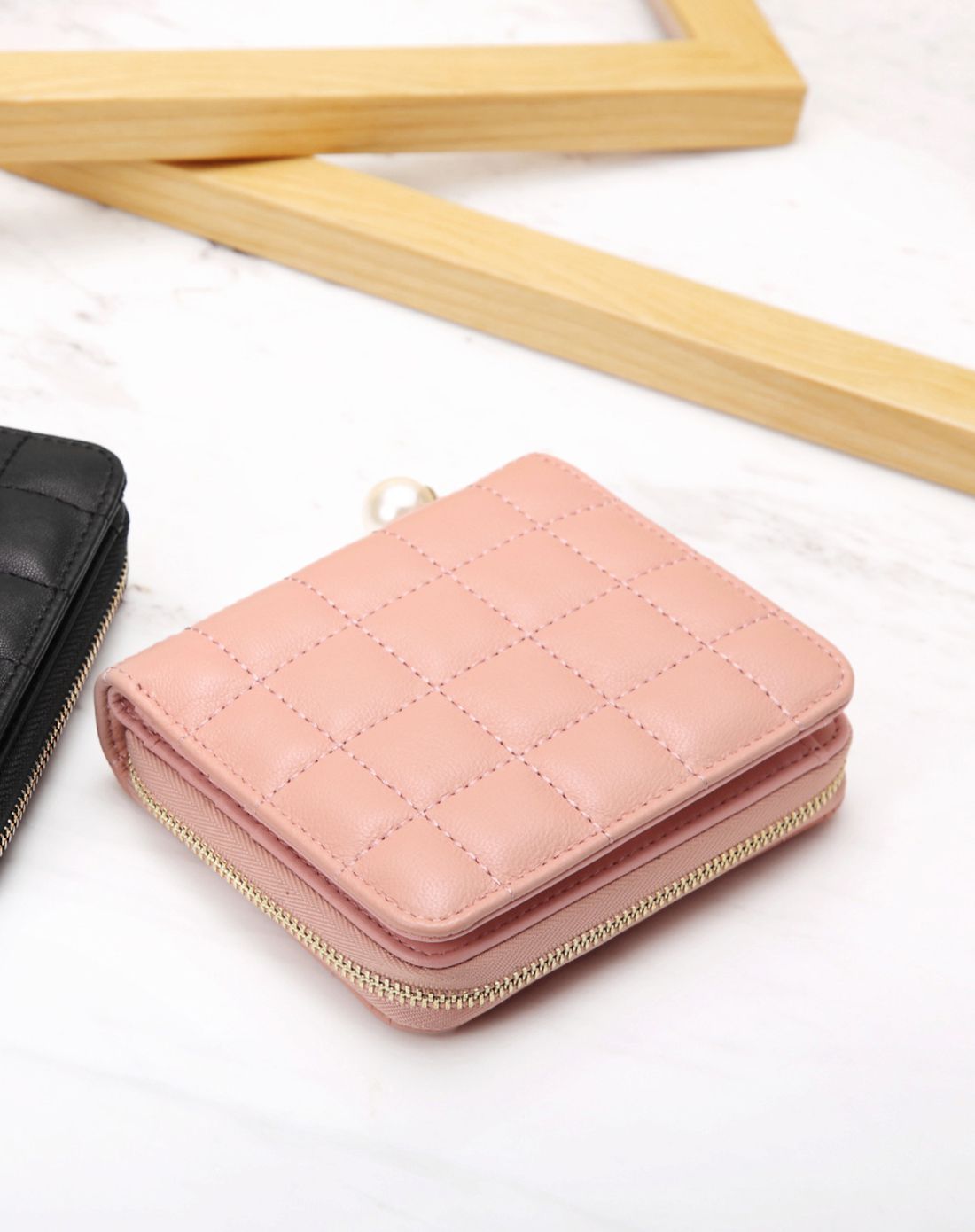 女款粉色经典横款菱形钱包