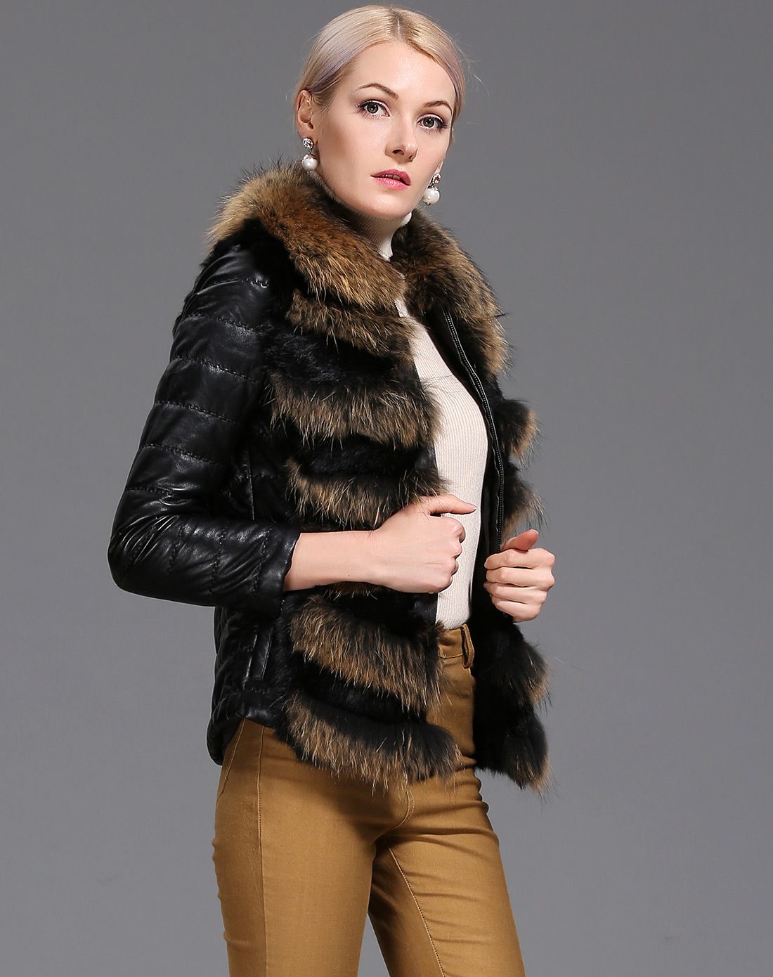 绵羊皮貉子毛拼接皮草外套黑色