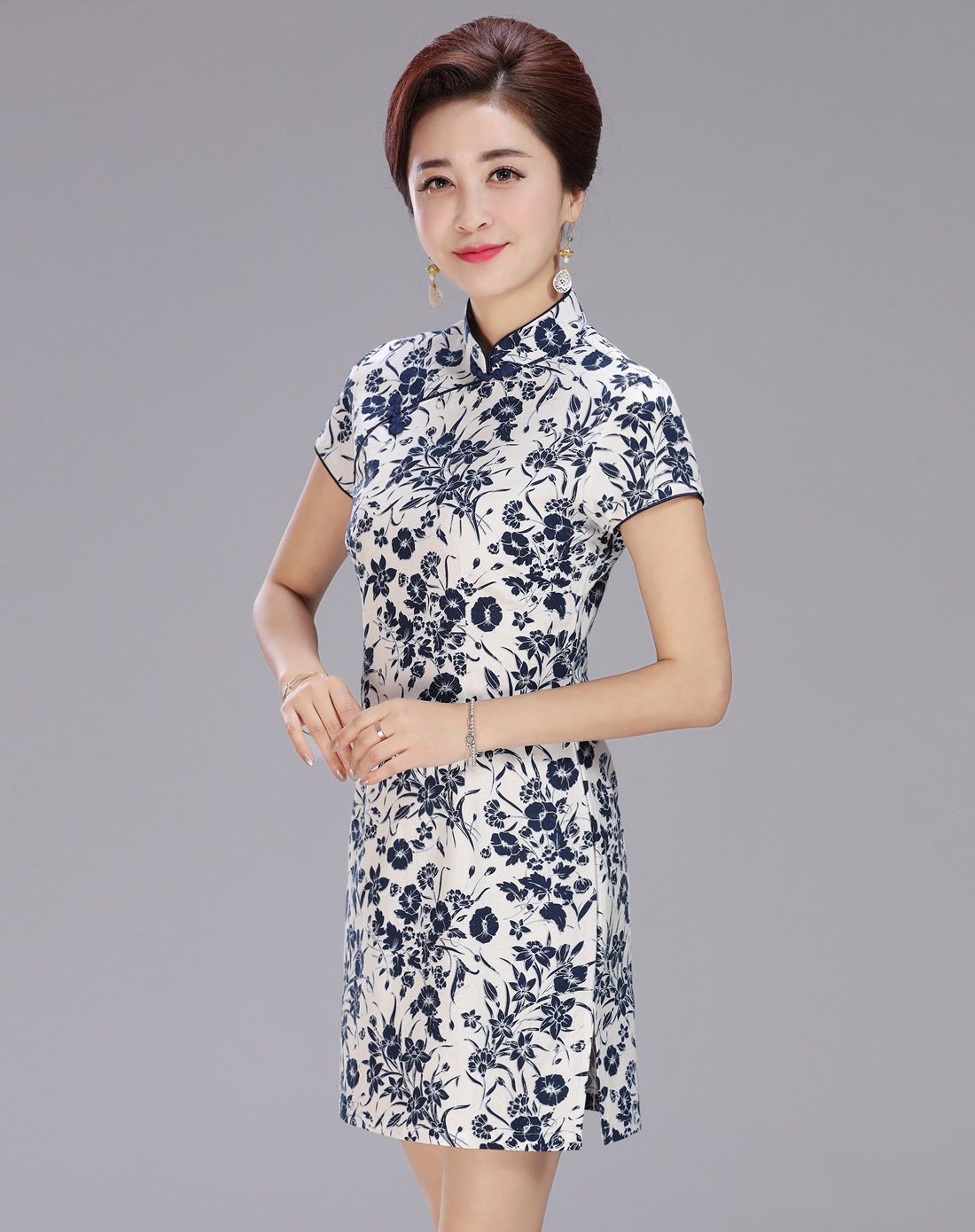 古典青花瓷旗袍短袖连衣裙