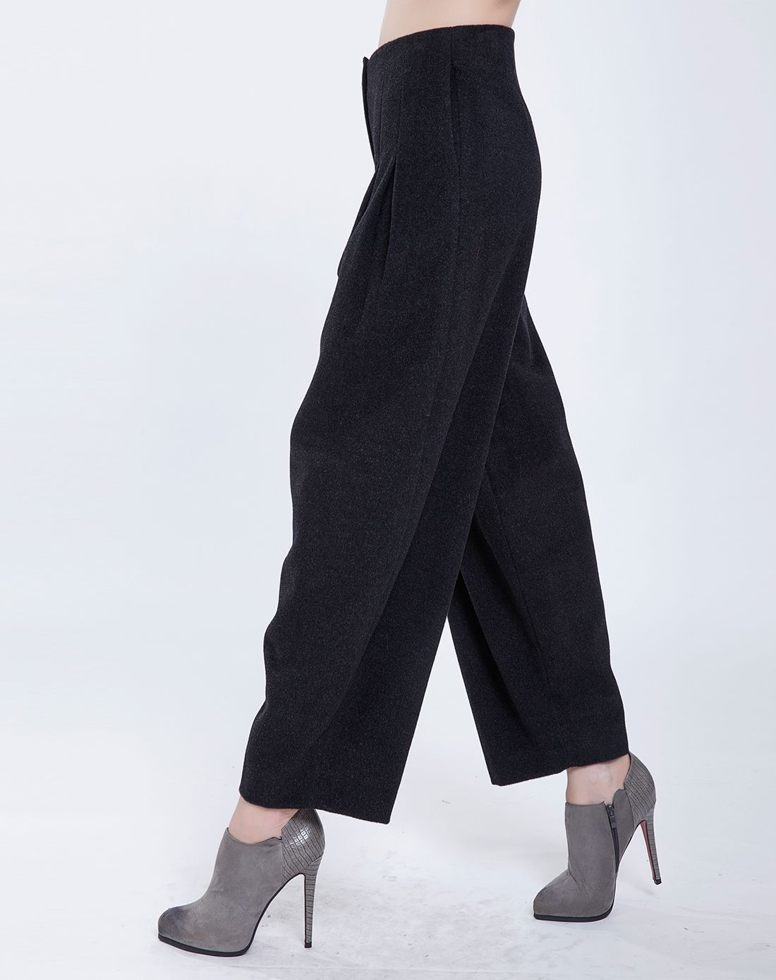 黑色宽松个性时尚长裤