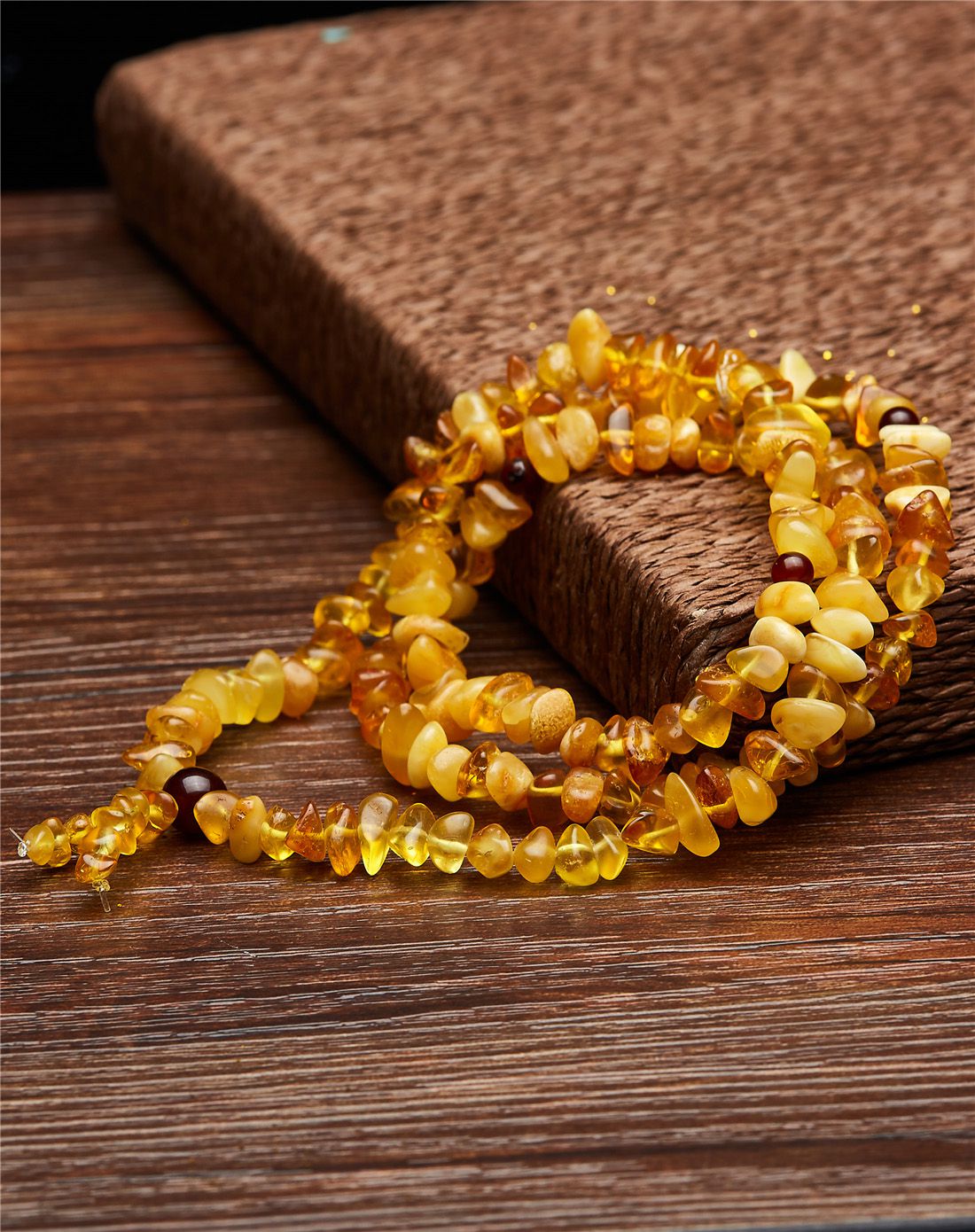 uve 天然琥珀不规则手串项链