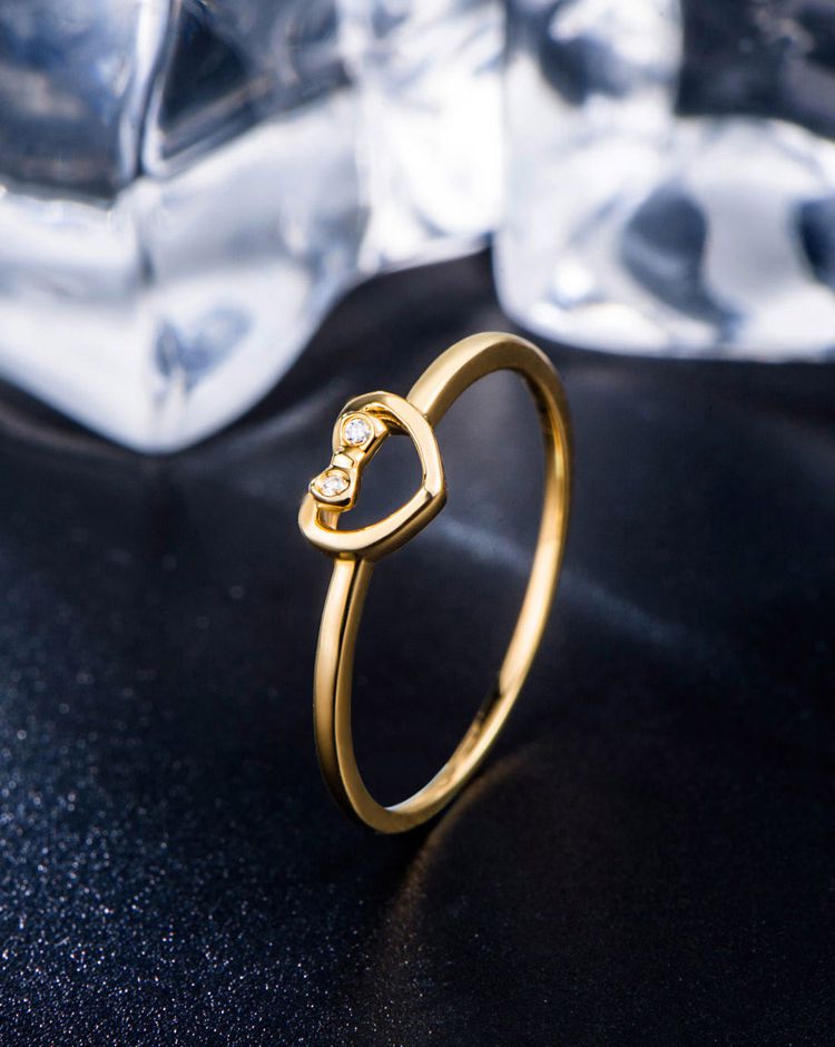 周六福 黄18k金爱心钻石戒指