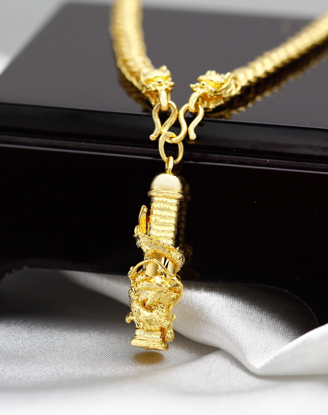 兆亮 黄金盘龙柱足金吊坠约12.57g计价(不含链)