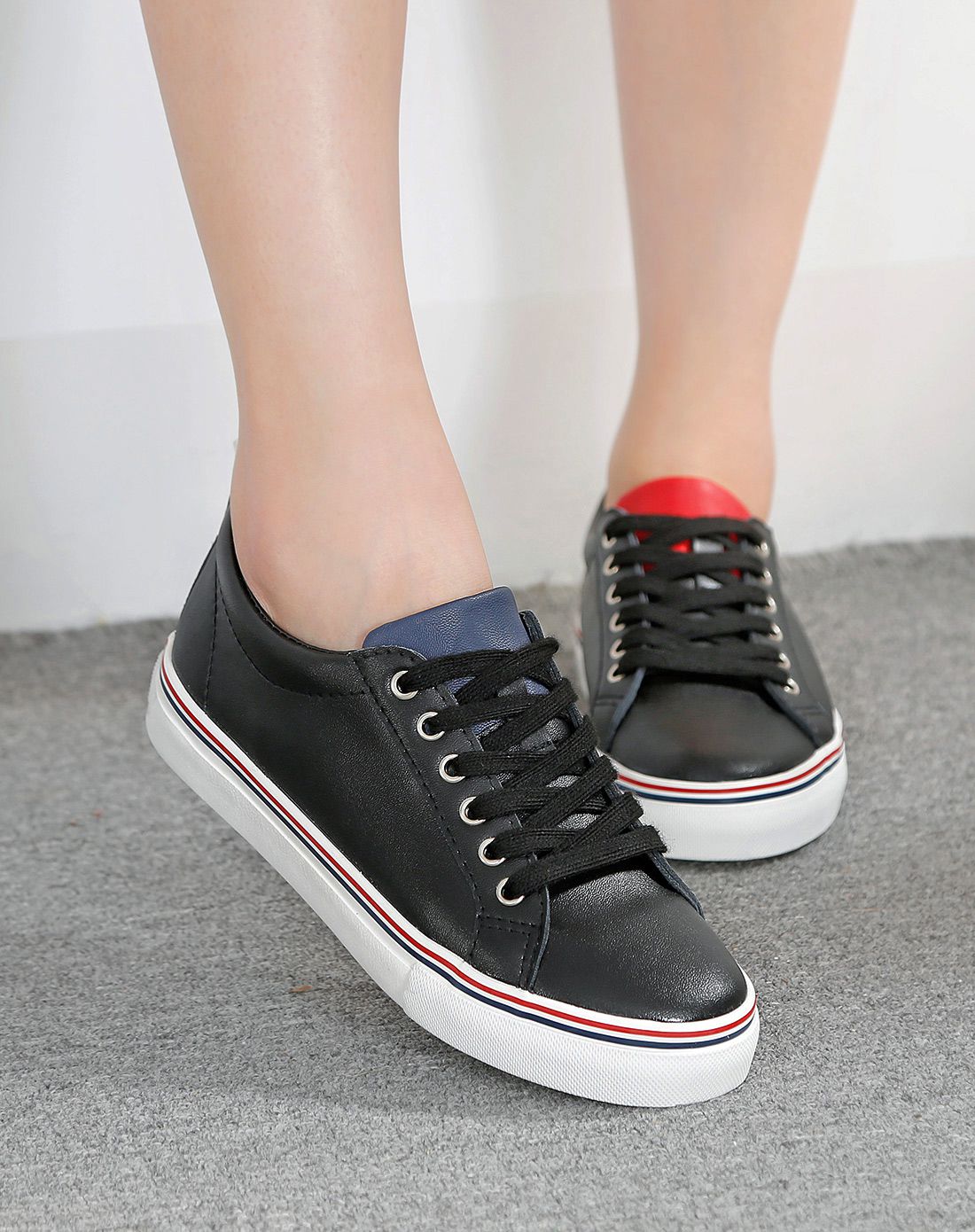 鸳鸯鞋舌 女款低帮休闲鞋 情侣风白色