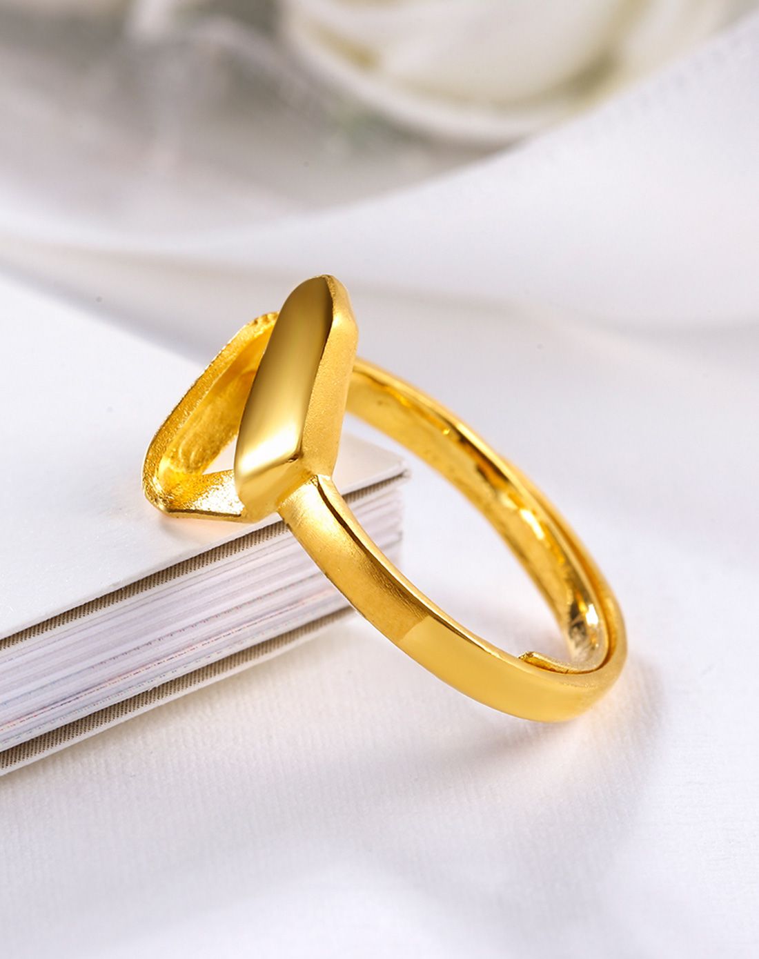 周六福 精品足金菱形简单开口黄金戒指