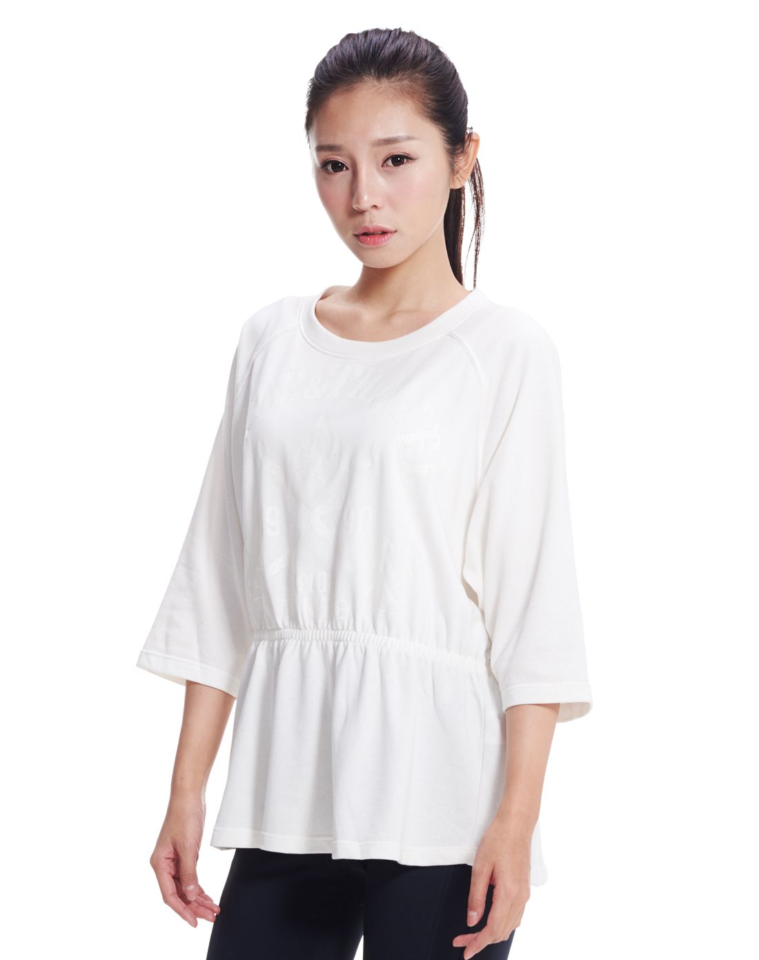 女款白色中袖t恤 运动生活系列