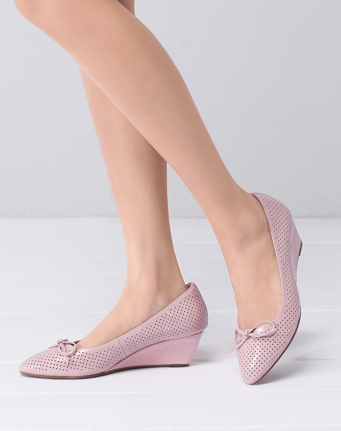 茵曼inman女鞋专场 2017新品蝴蝶结系列日韩漆皮单鞋浅绿色 运费