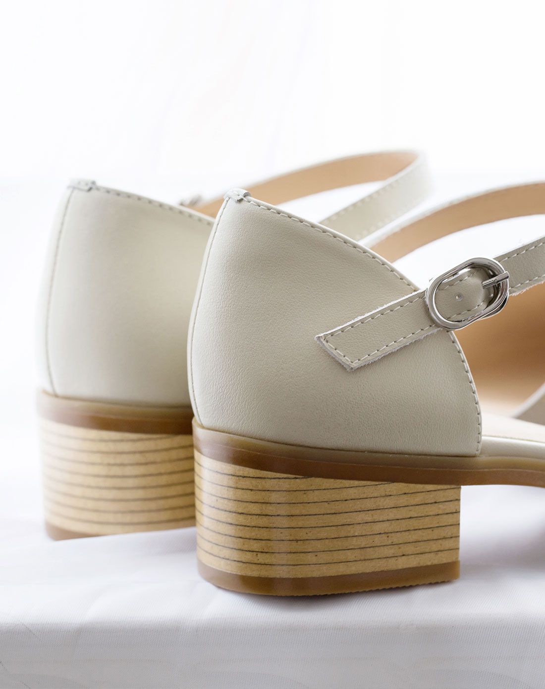 2017新品知性优雅系列纯色镂空凉鞋浅灰杏