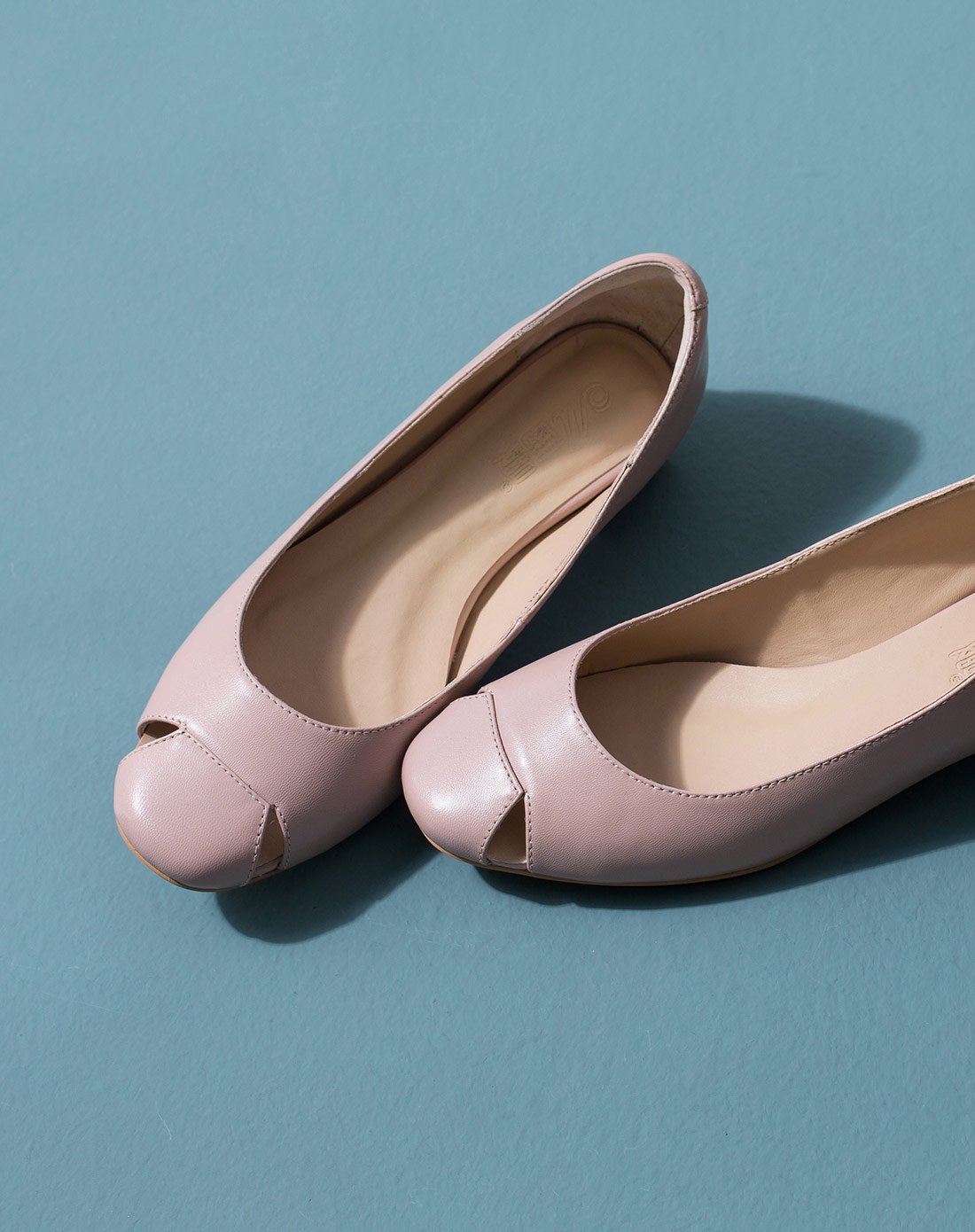 2017新款简约低跟单鞋藕粉色