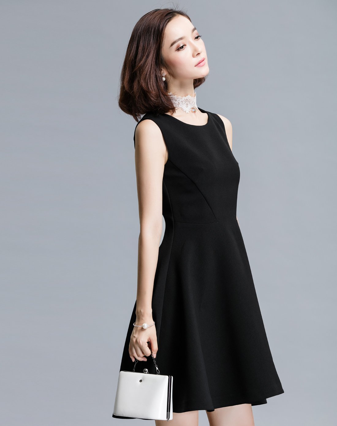 简约百搭纯色无袖连衣裙黑色