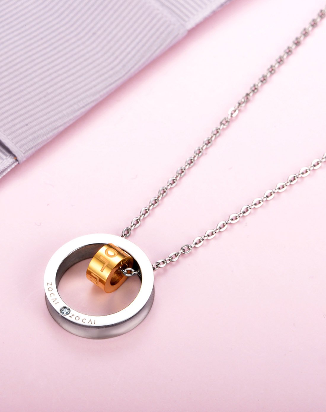 佐卡伊 旋转的爱 钻石项链