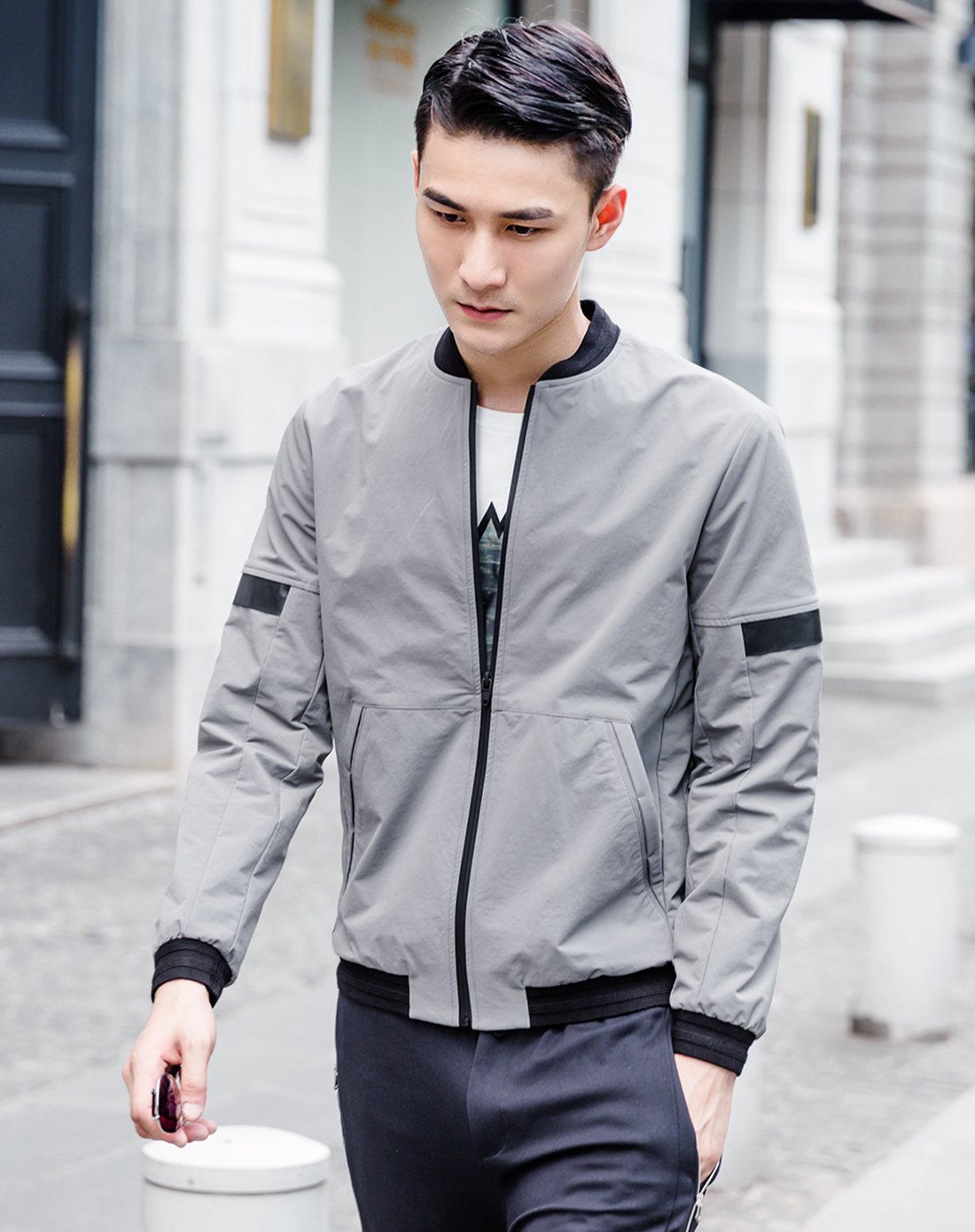 袖子拼皮防水拉链立领休闲夹克黑色