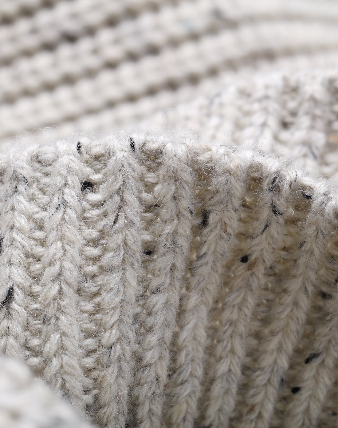 时尚芝麻点提花百搭休闲毛衣白底黑点