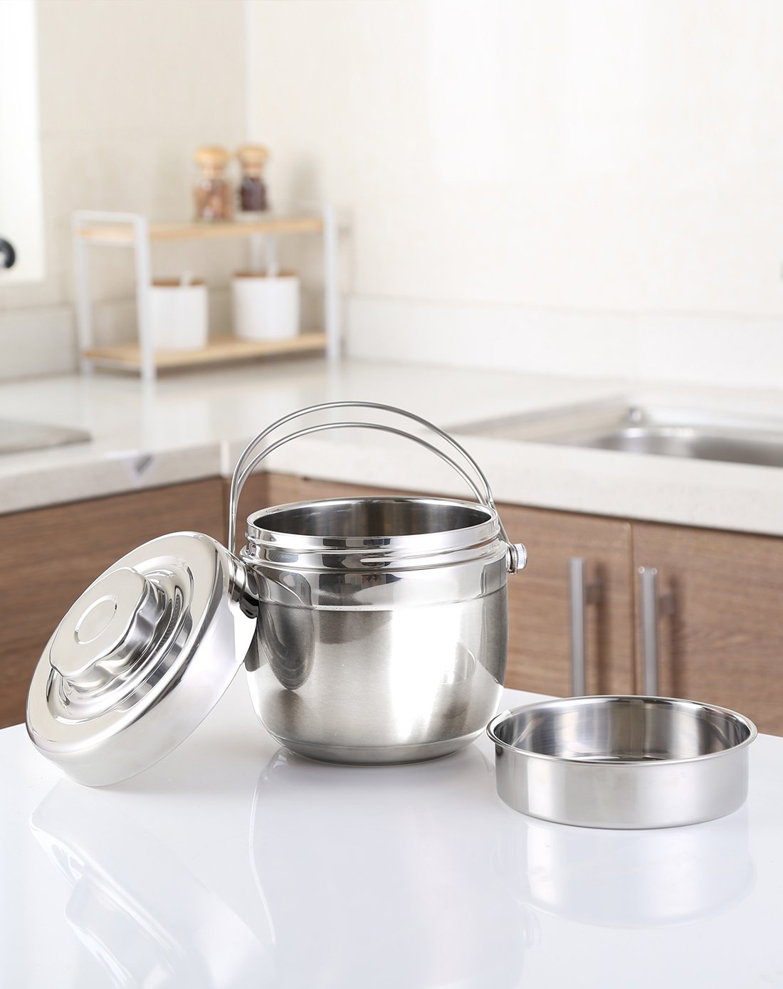 不锈钢双层保温提锅1.5l,贴心分层