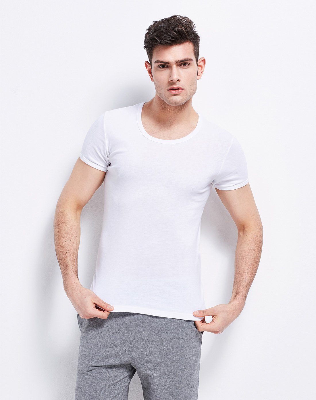 全棉圆领纯色男短袖t恤白色
