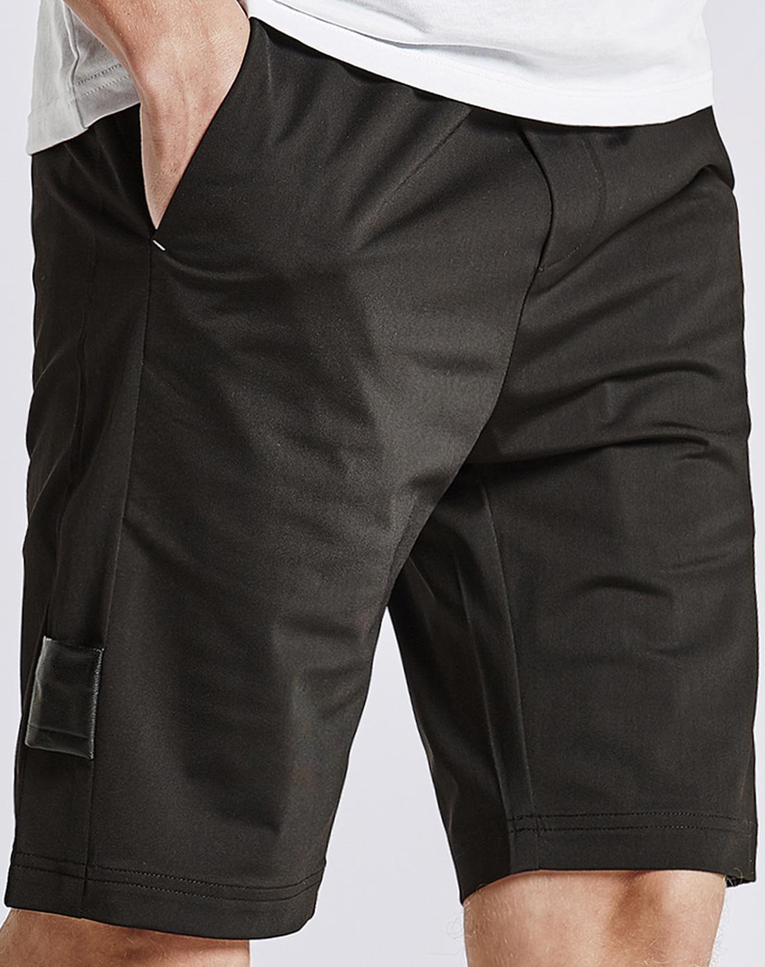 黑色男士薄款直筒五分裤