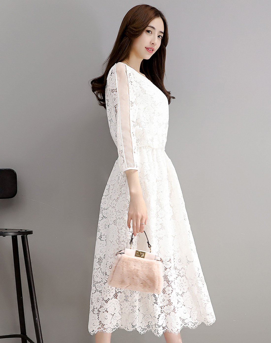 蕾丝钩花收腰连衣裙白色