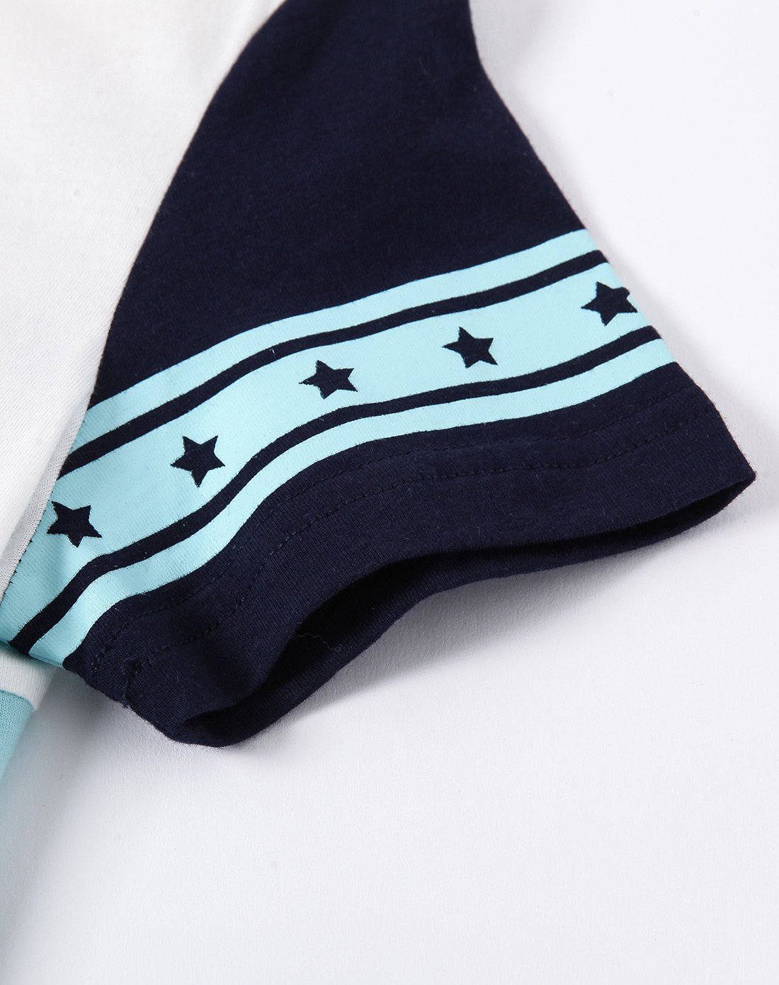 巴拉巴拉旗下马卡乐marcolor小童服饰专场男童撞色纯棉t恤水蓝色调