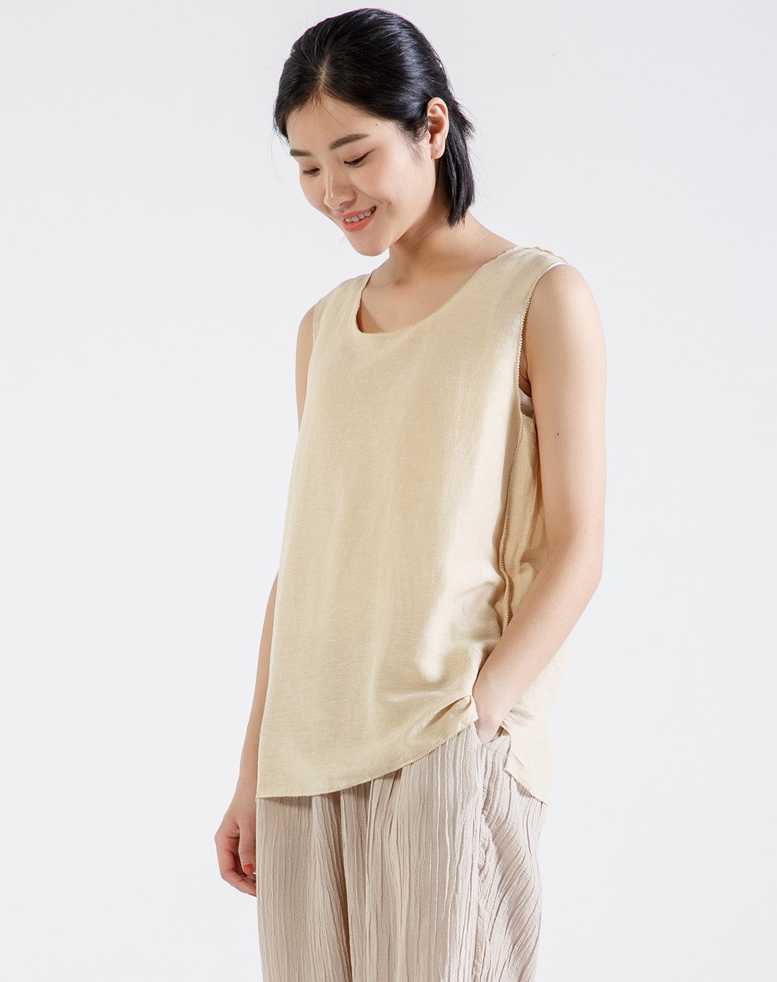 丝麻混纺圆领背心