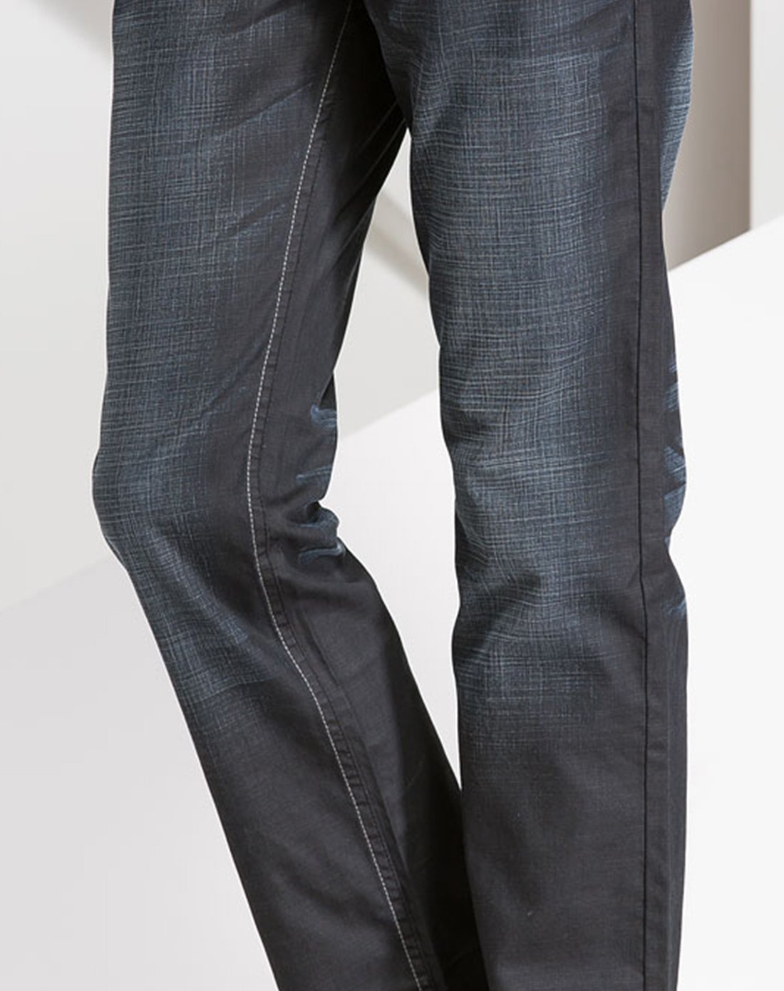 直筒莱赛尔纤维棉牛仔裤黑色