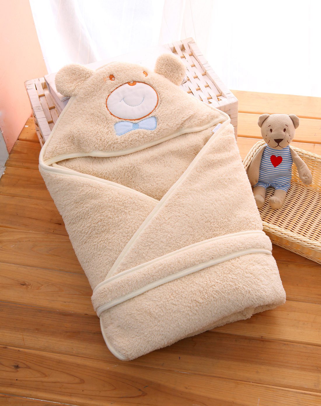 小熊绣花安全抱被兰色