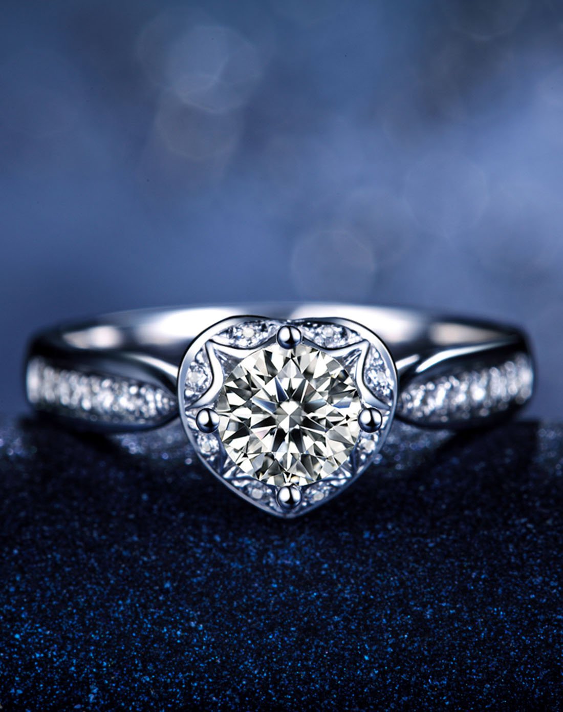 佐卡伊 浪漫的心 主石h色钻石女戒/钻石戒指