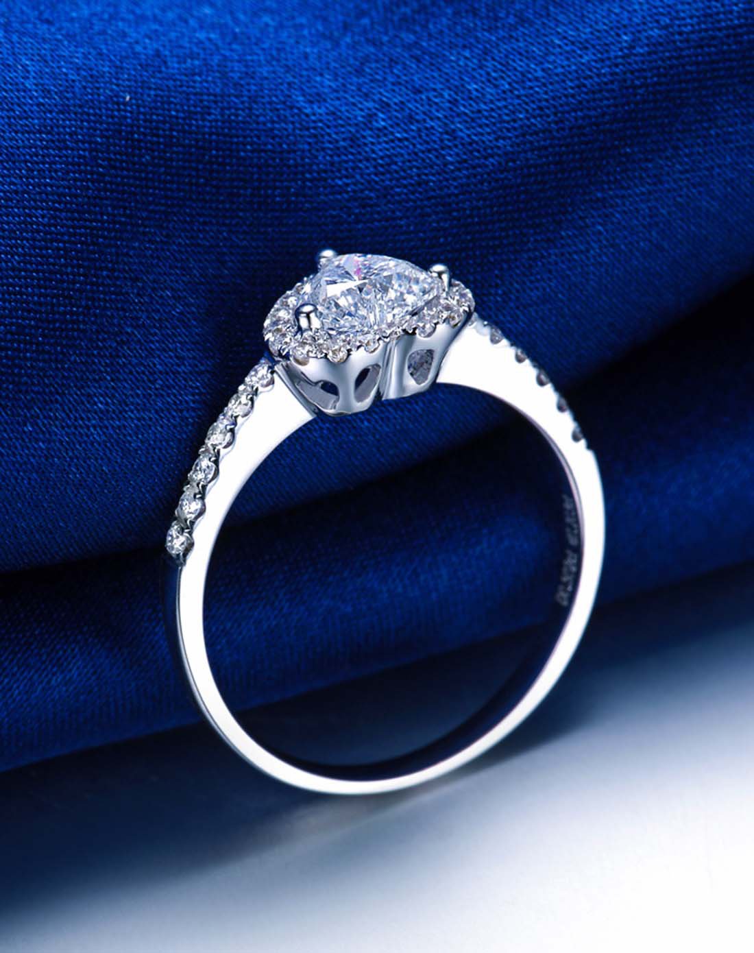 佐卡伊 浪漫的心 白18k金钻石女戒/钻石戒指