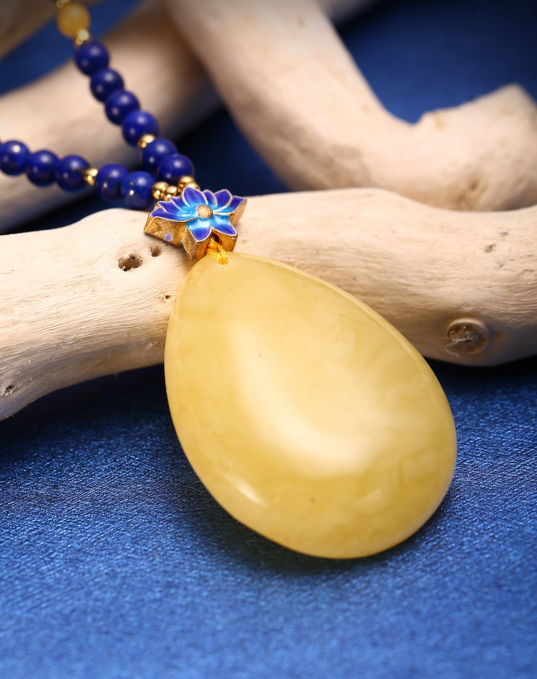 hwsa 赵薇代言精彩人生蜜蜡配玛瑙项链