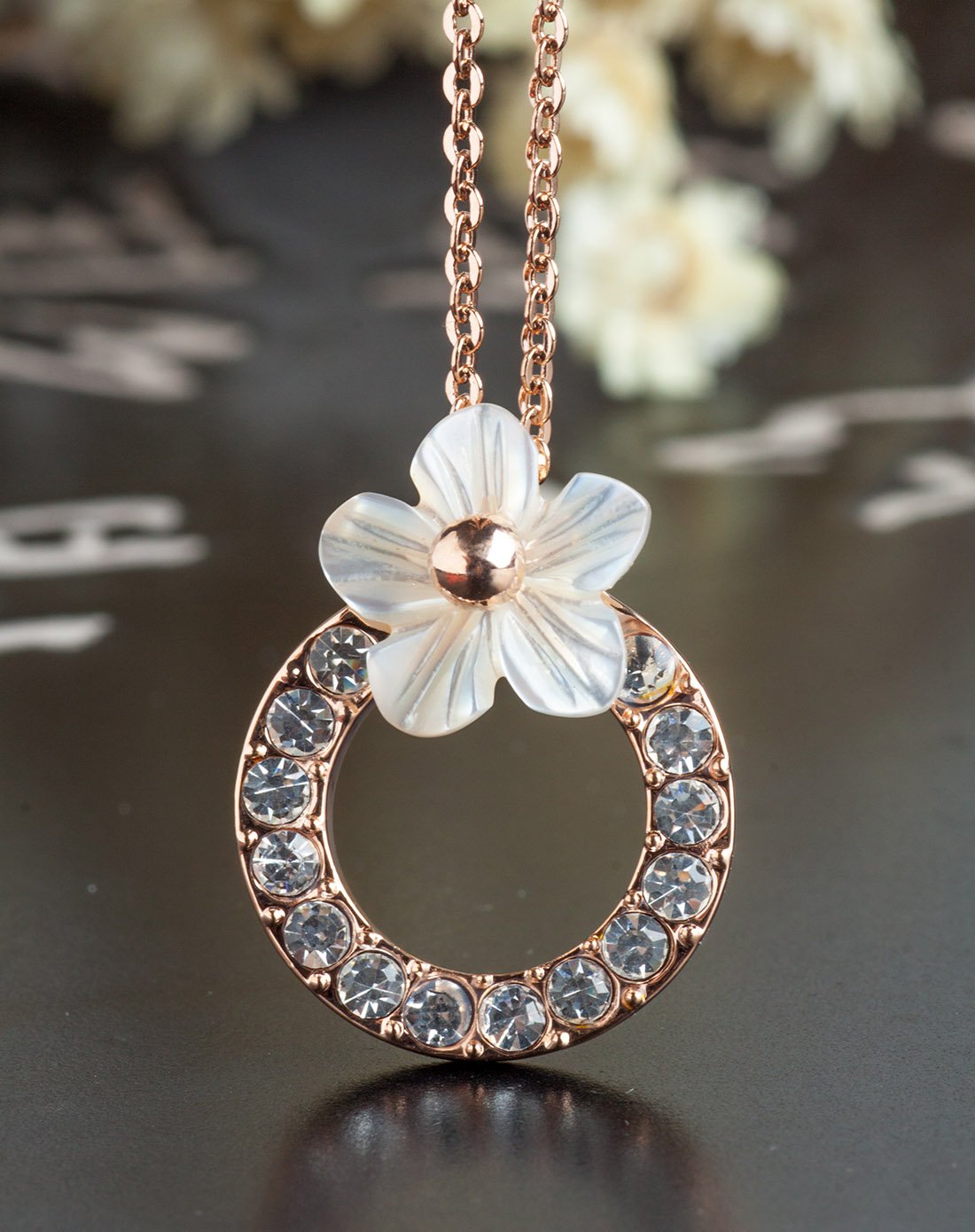 甜美爱恋时尚合金镶仿水晶树脂项链